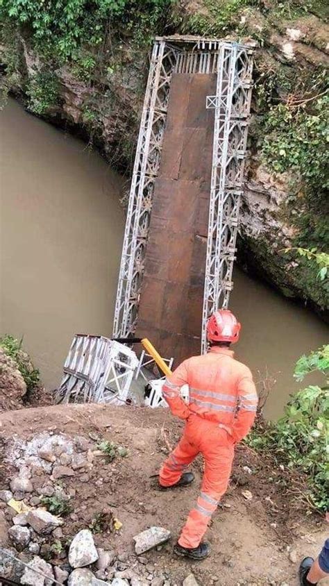 5 dead, 2 hurt as steel bridge collapses in Davao City .